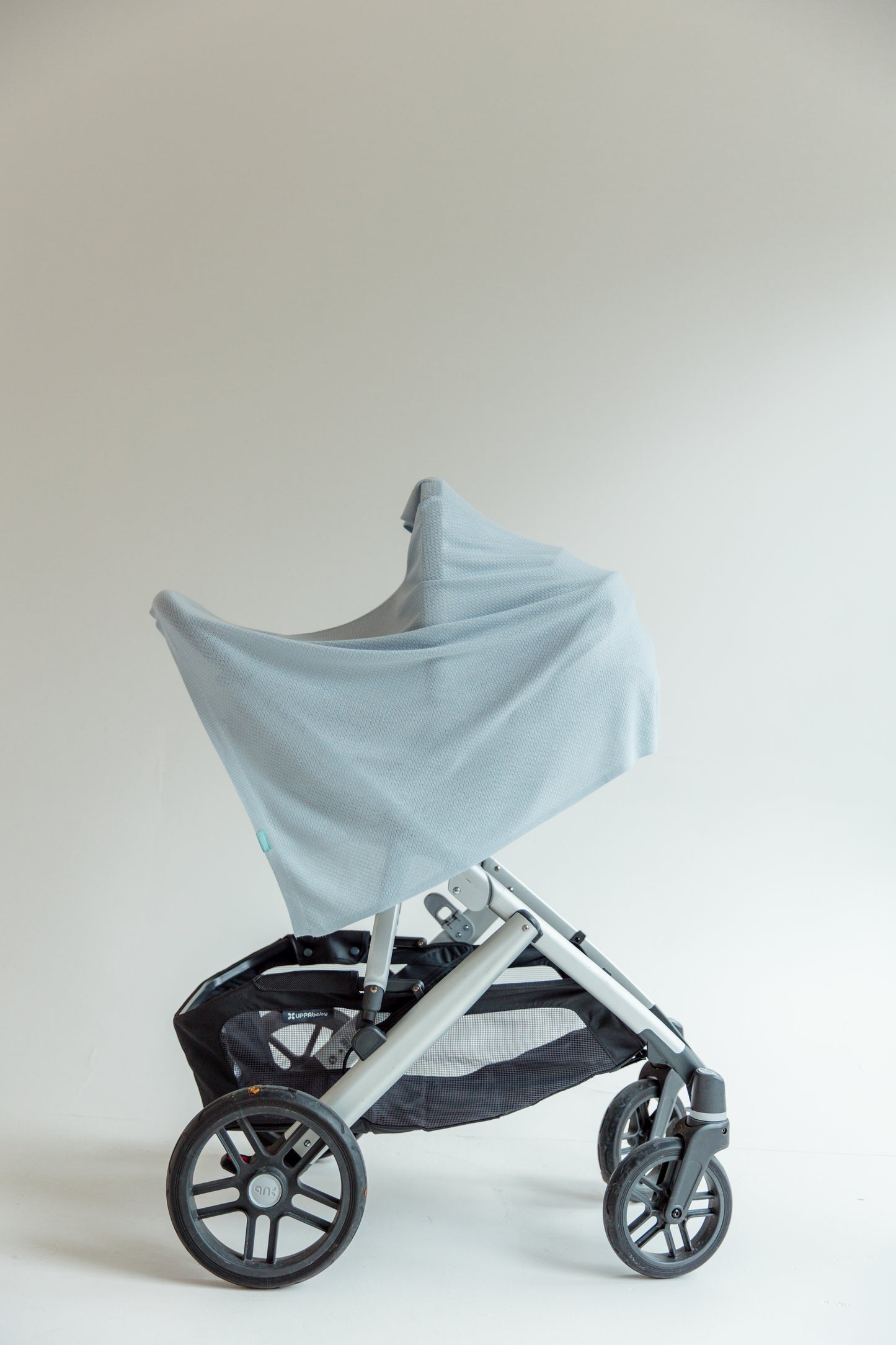Breathable Viscose Nursing Cover - Light Blue